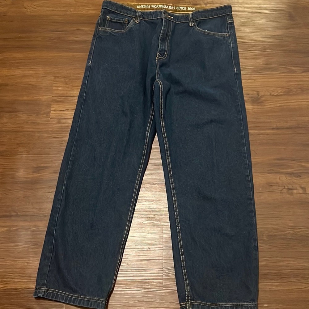Smith’s workwear men Jean 38 by 30 used look new.